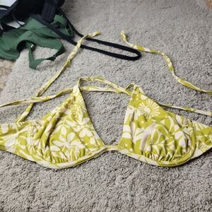 Women's Green Floral Bikini Top - Wild Fable - D/DD